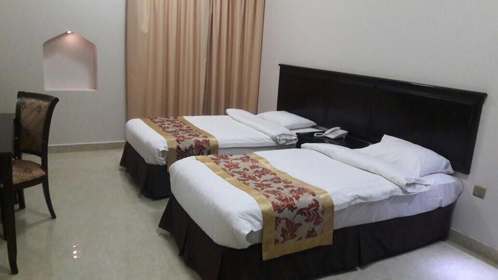 Gulf Crown Hotel Apartment Seeb Extérieur photo